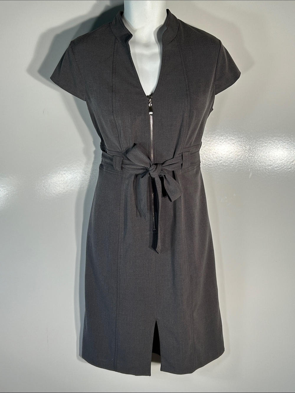 Sandra Darren SZ 16 Gray Sheath Dress Career Layers Timeless Old Money Chic